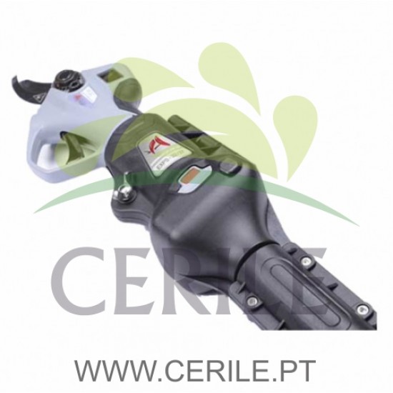 HASTE TELESCÓPICA ARVIPO PARA TESOURA (150 - 210CM)